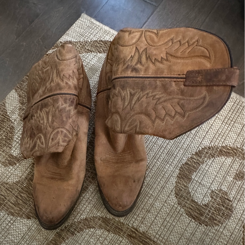 Laredo men’s cowboy boots